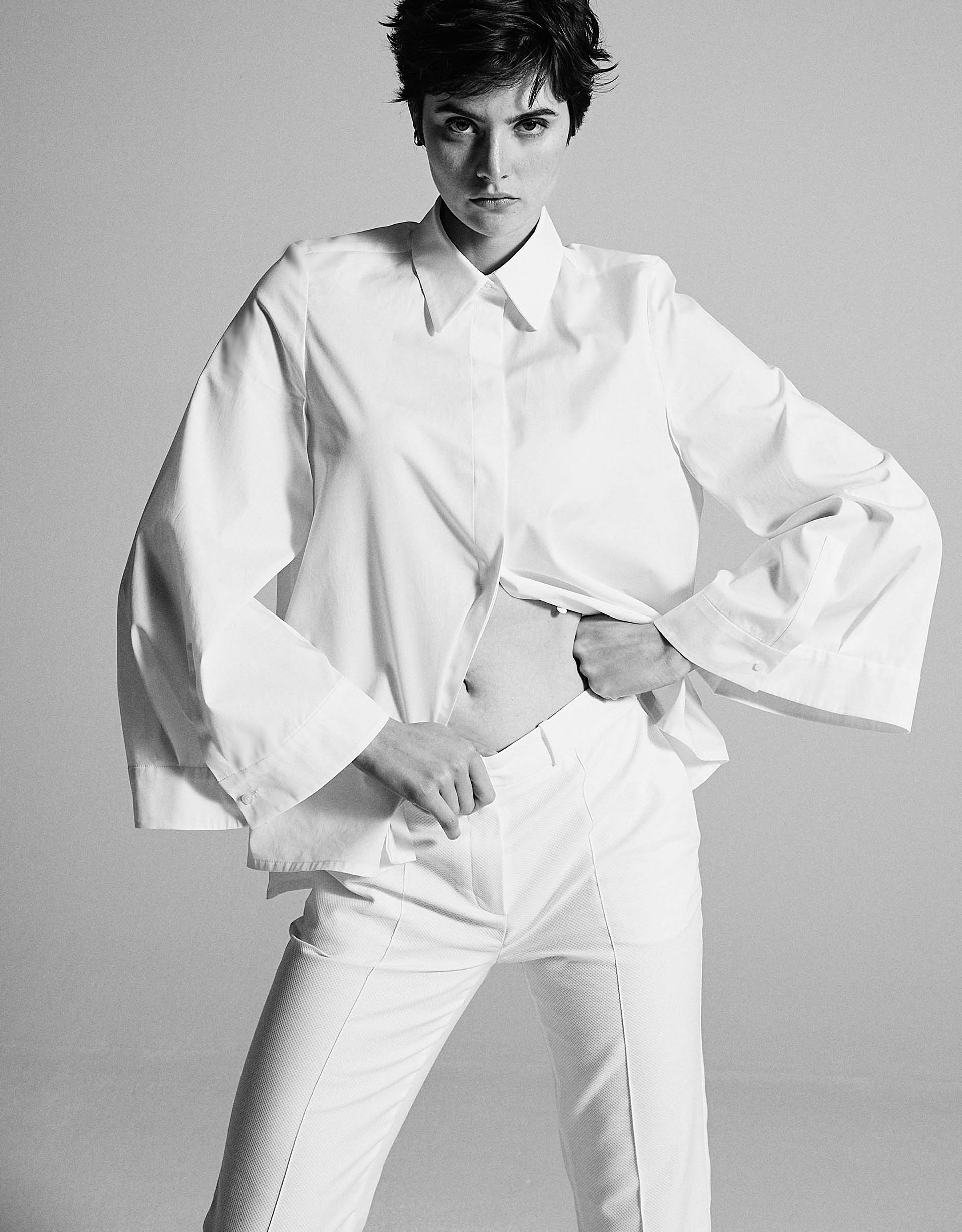 EVA MANN – Blouses: Contemporary Fashion